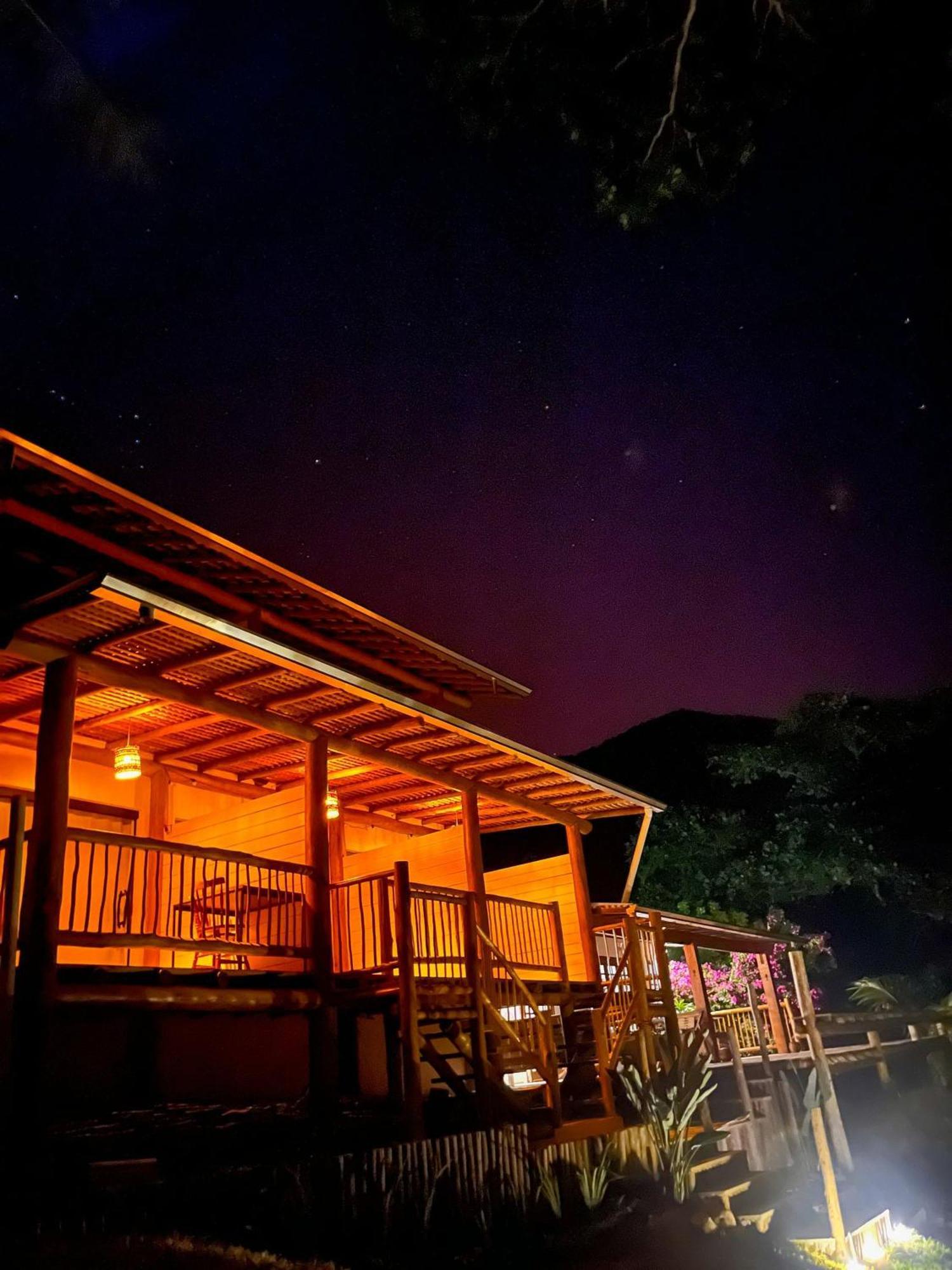 Casa Varandas - Estudio Budiao อูบาตูบา ภายนอก รูปภาพ